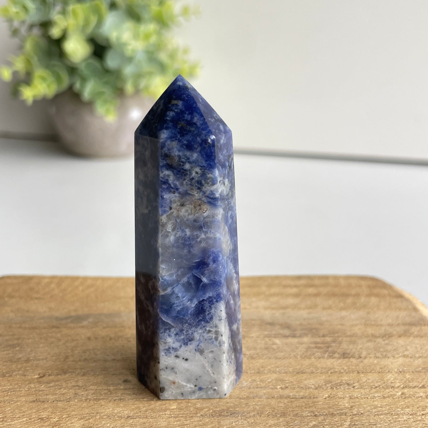 Sodalite Generator 6.9cm