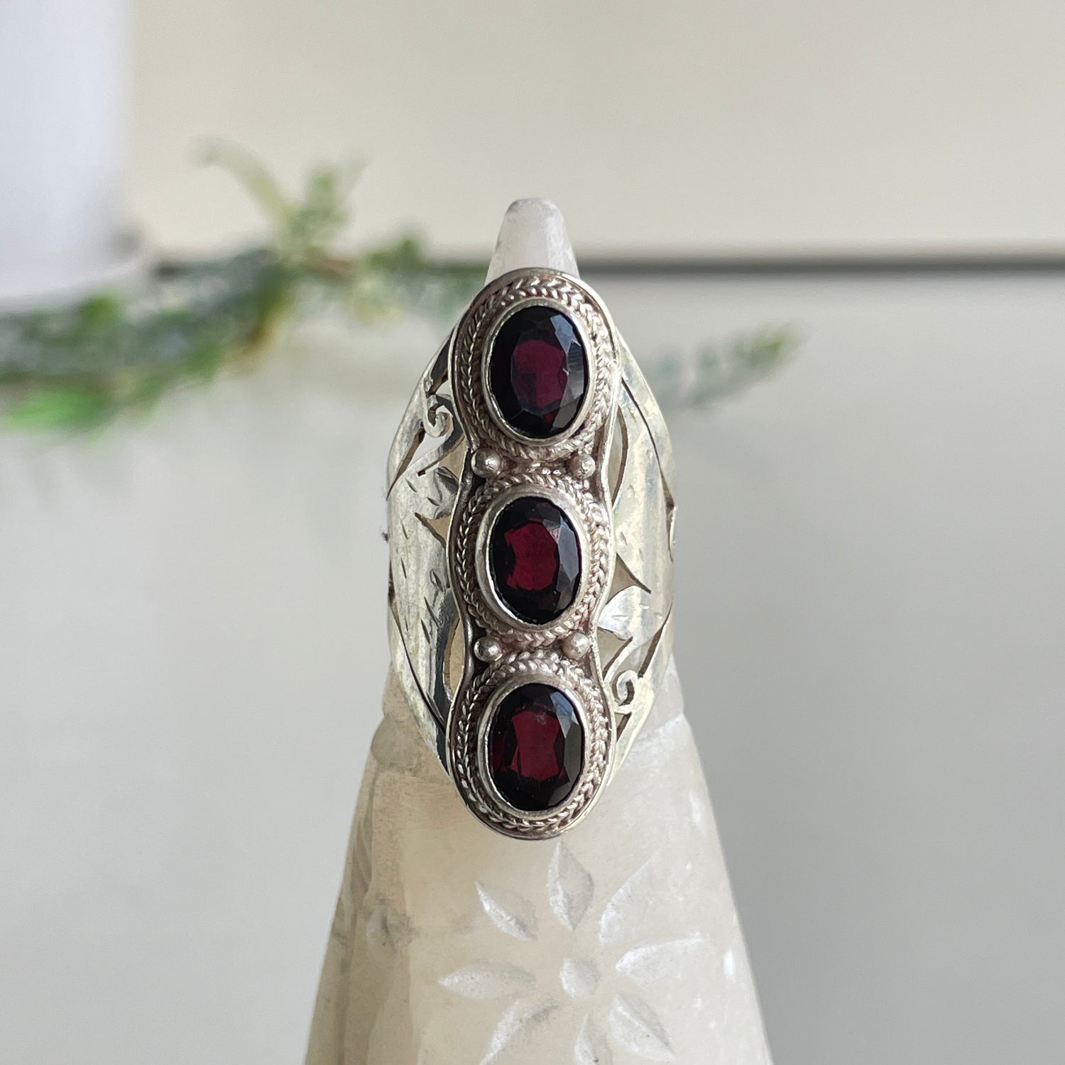 Garnet Triple Stone Ring Sz7.5