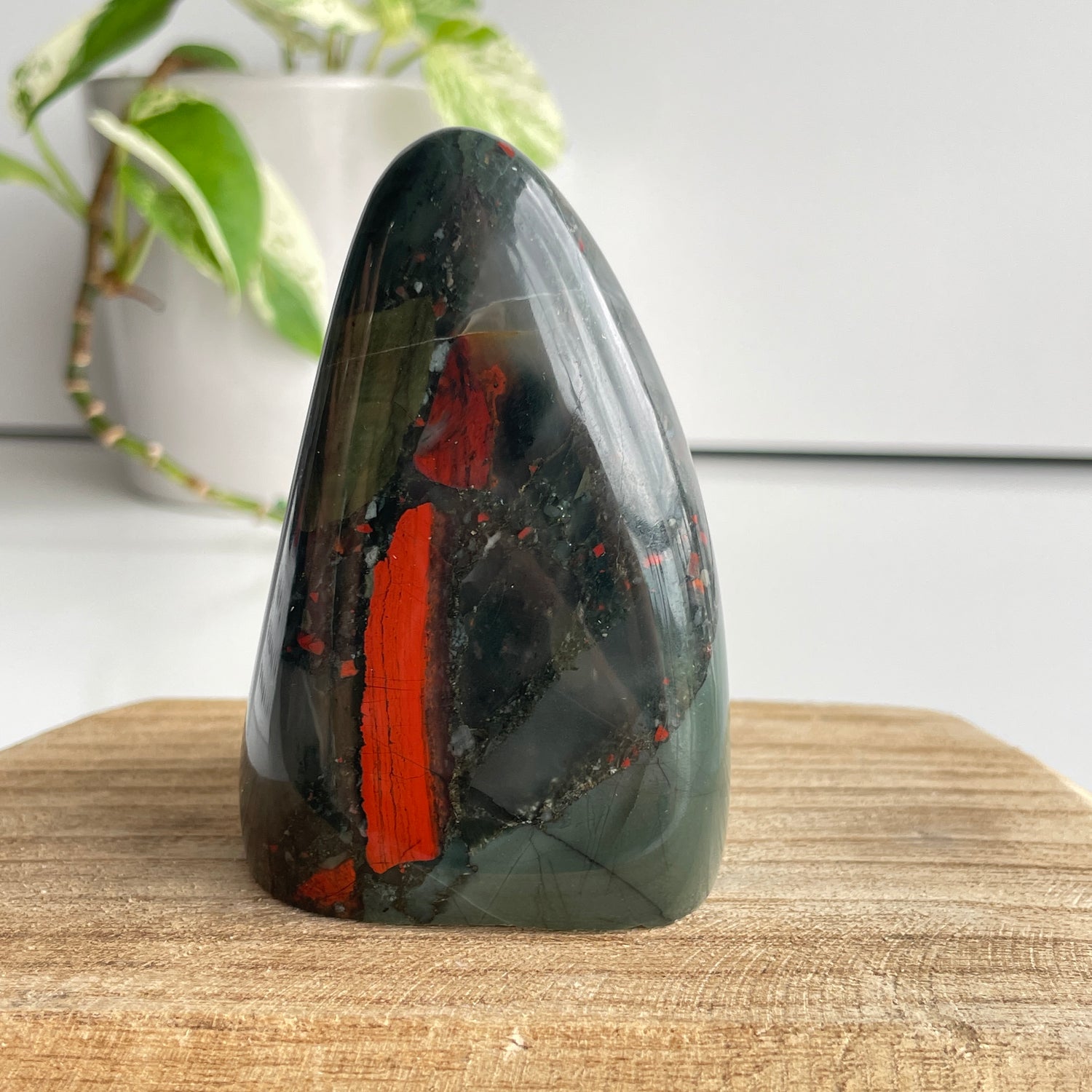 Bloodstone Freeform 8.8cm