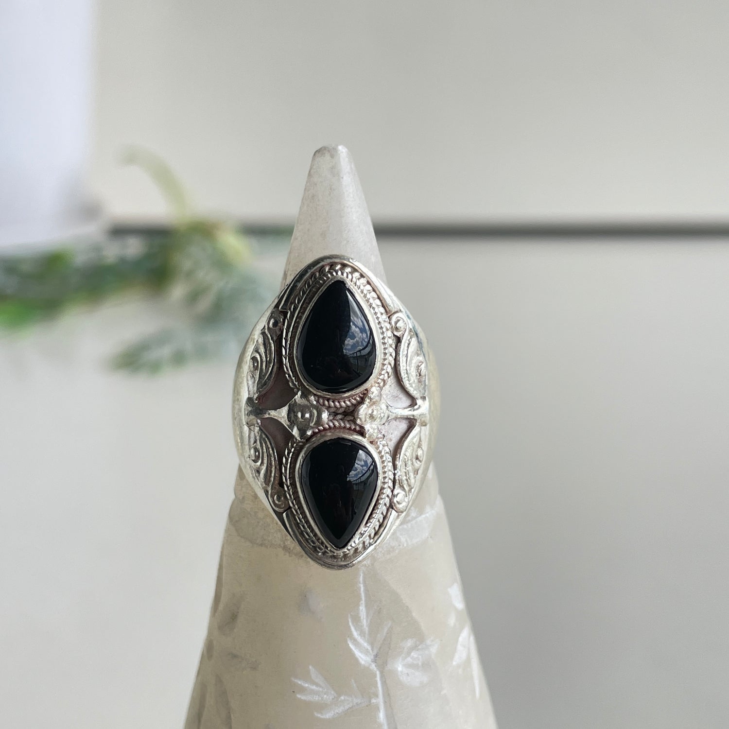 Black Onyx Teardrop Ring Sz8