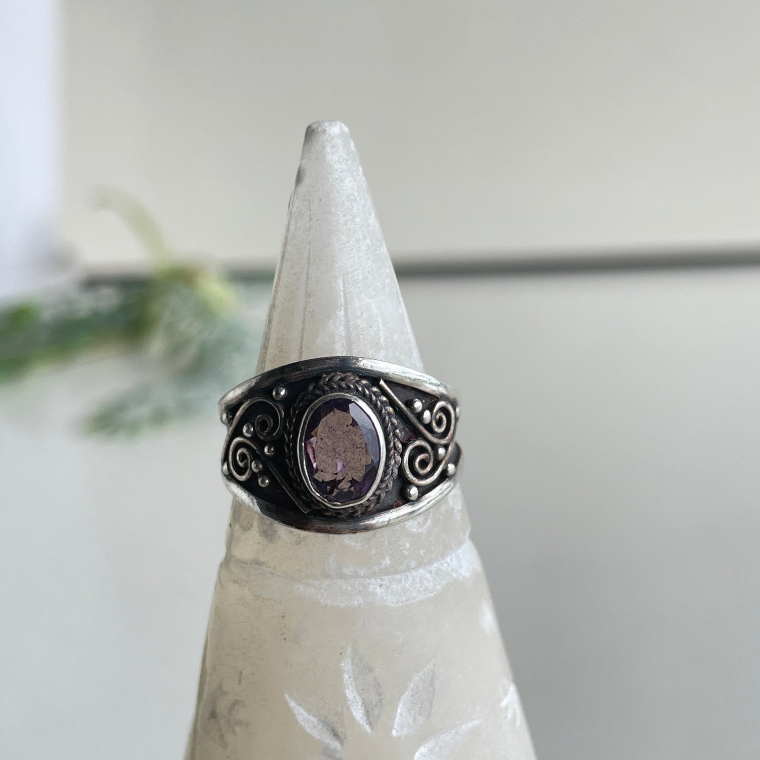 Amethyst Oval Ring Sz8
