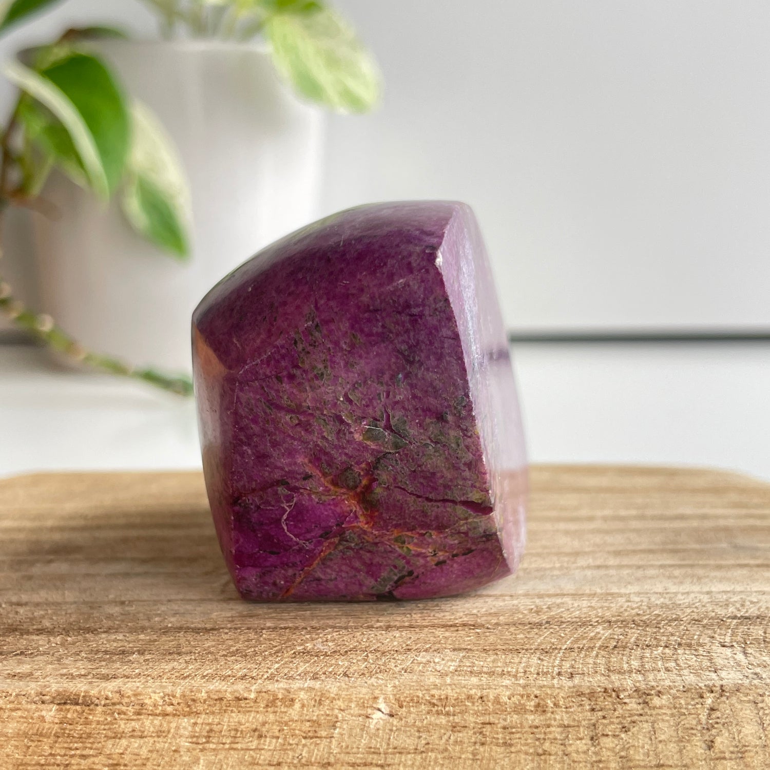 Stichtite In Serpentine ( Atlantisite ) Freeform 4.1cm