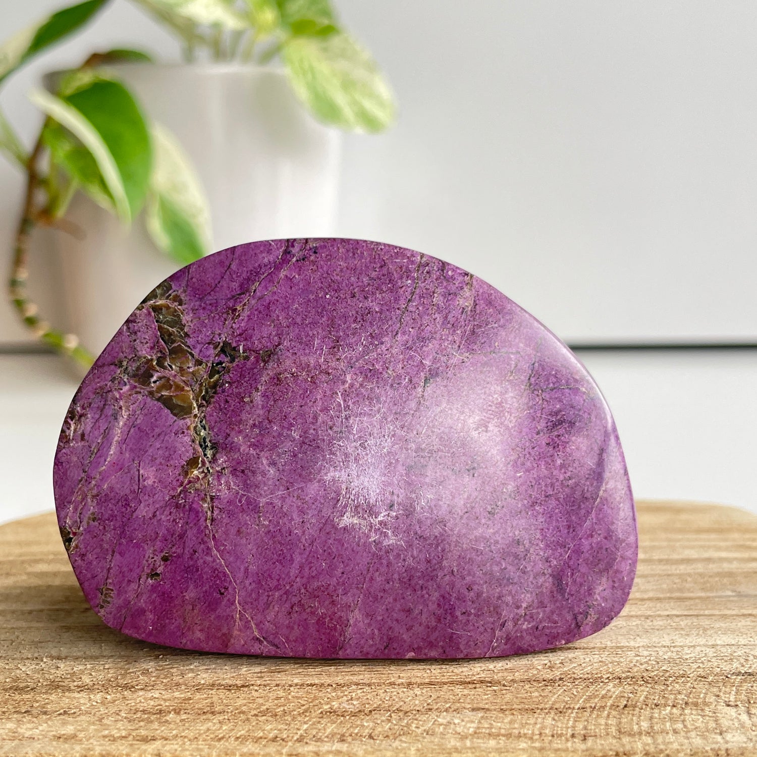 Stichtite In Serpentine ( Atlantisite ) Freeform 5.4cm