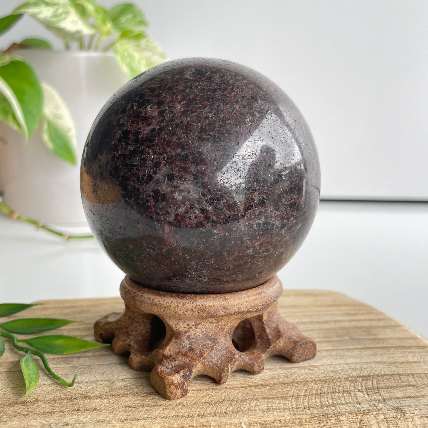 Garnet Sphere 7.7cm
