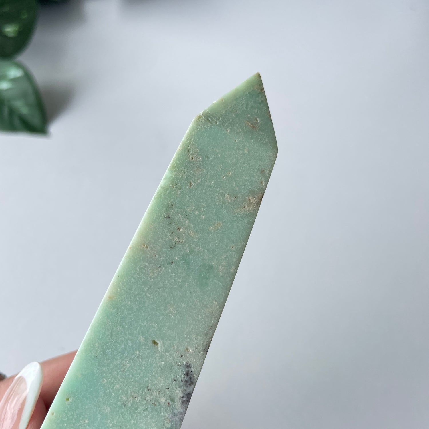Chrysoprase Obelisk 11.8cm