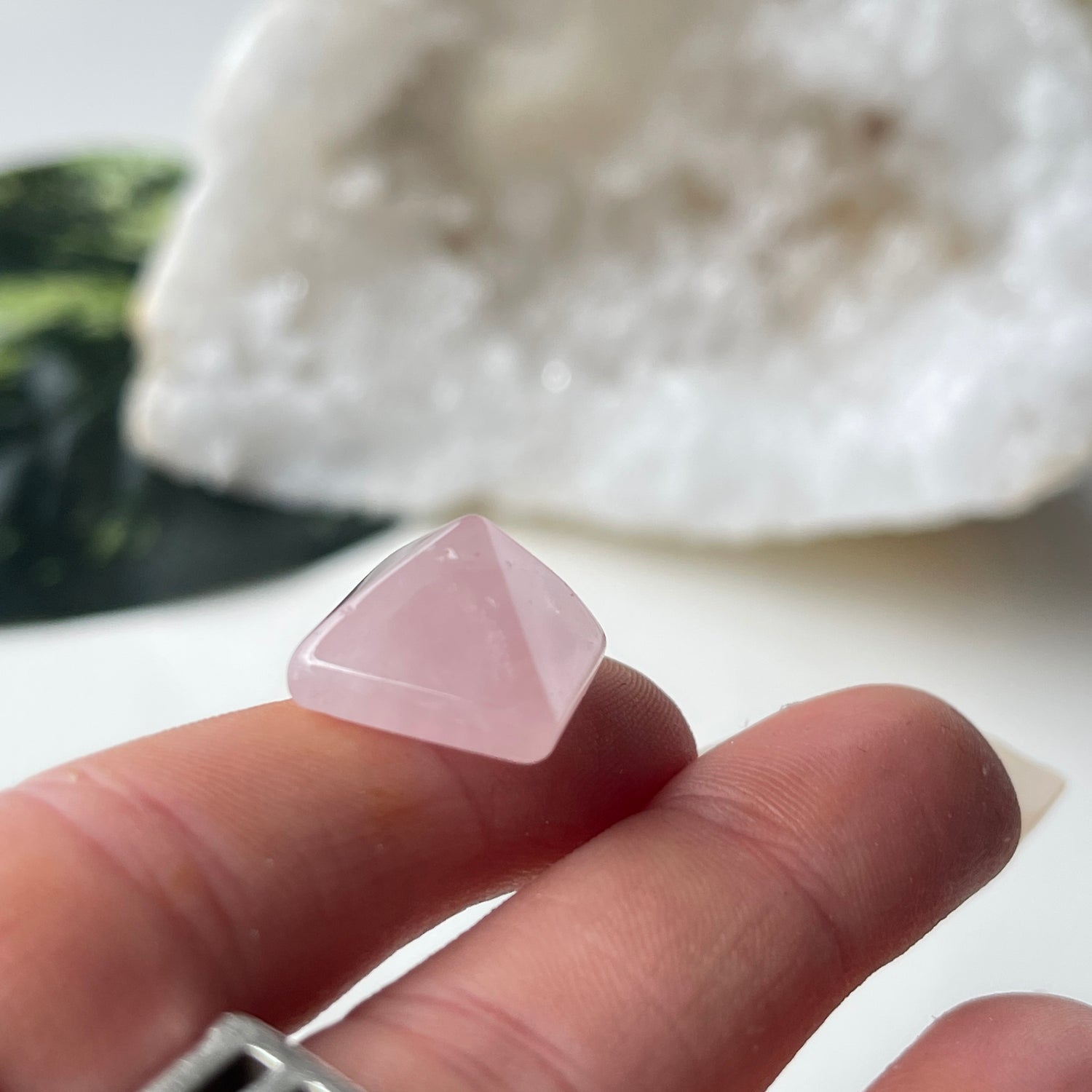 Mixed Crystal Pyramid 1.3cm